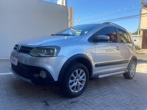VOLKSWAGEN CROSSFOX 1.6 MI FLEX 8V 4P MANUAL VOLKSWAGEN CROSSFOX 1.6 MI FLEX 8V 4P MANUAL